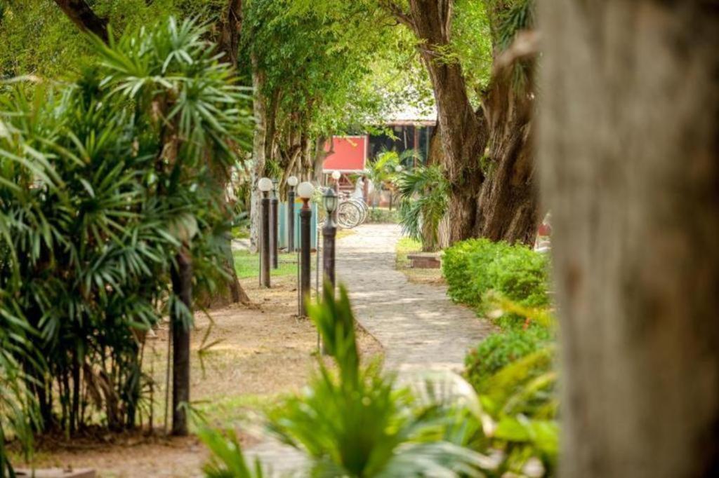 Varee Valley Resort And Restaurant Khon Kaen Exterior foto
