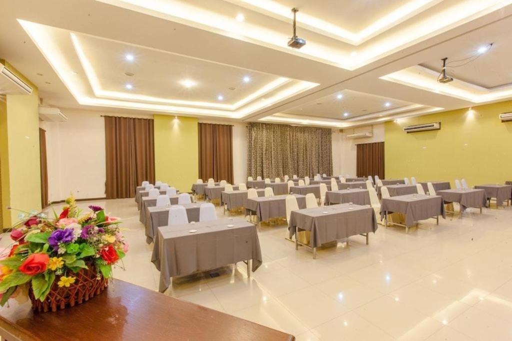 Varee Valley Resort And Restaurant Khon Kaen Exterior foto