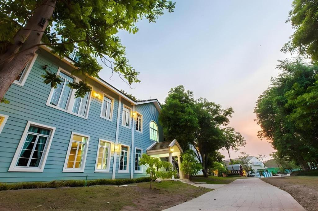 Varee Valley Resort And Restaurant Khon Kaen Exterior foto