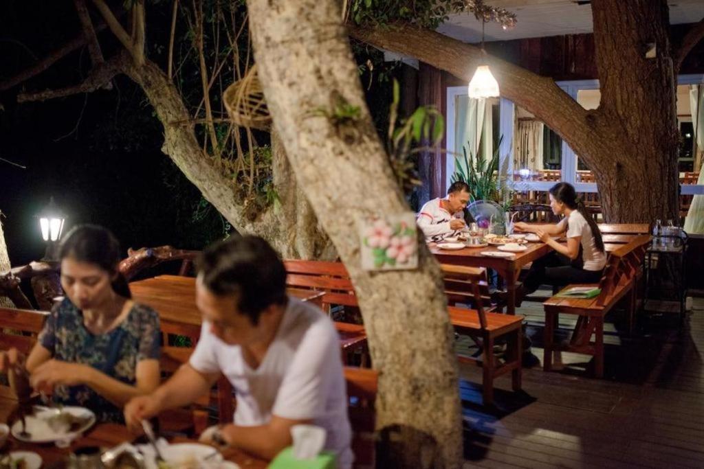 Varee Valley Resort And Restaurant Khon Kaen Exterior foto